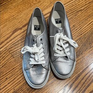 Frye Women's Gia Leather Silver Sneakers- size 10